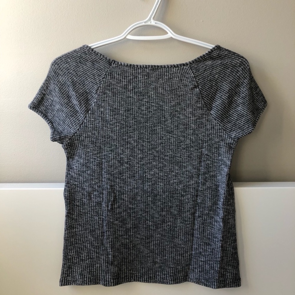 Garage: Salt & Pepper Ribbed Top - Picture 3 of 5